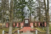 Братская могила  д. Новка 4433