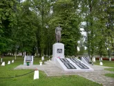 Братская могила 2204