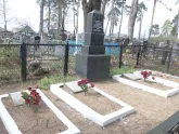 Братская  могила г. Червень 807