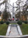 Братская могила 365