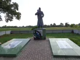 Братская могила 3699